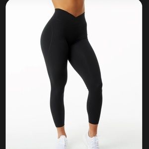 Alphalete Crossover leggings